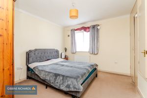 Bedroom- click for photo gallery